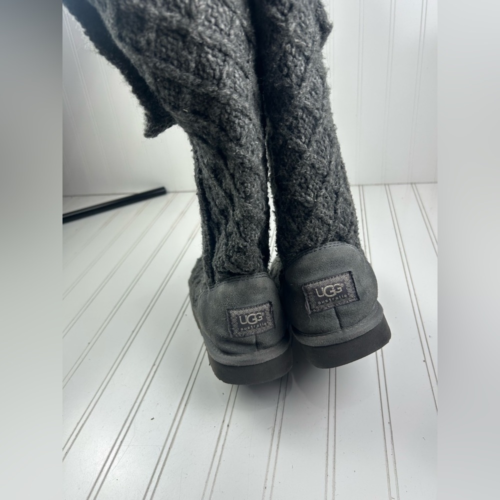 Ugg Gray Classic Quilted Cardy Knit Sweater Boots Womenโs Size 10 - Picture 9 of 10